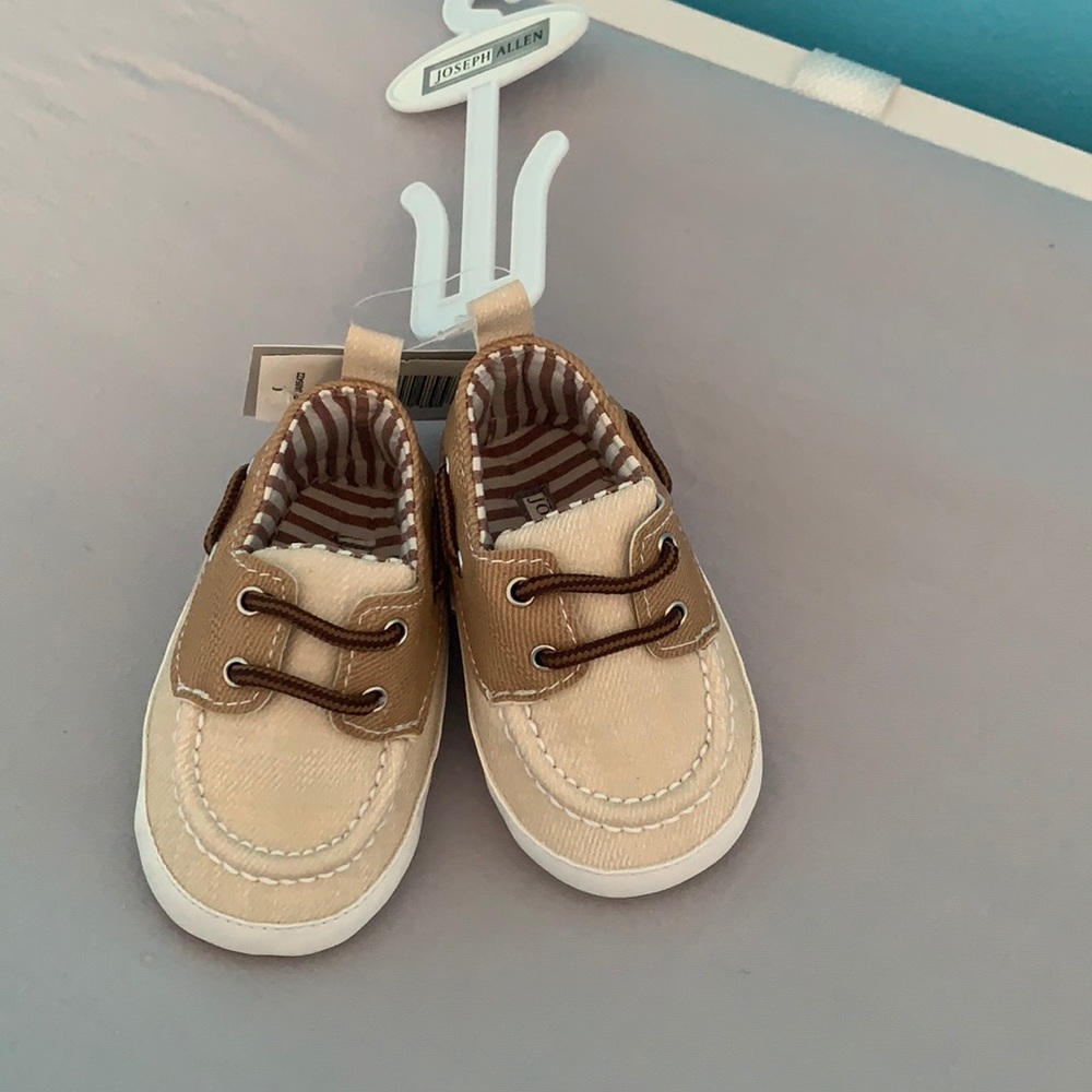 Baby boy boat shoes size 6-9 months